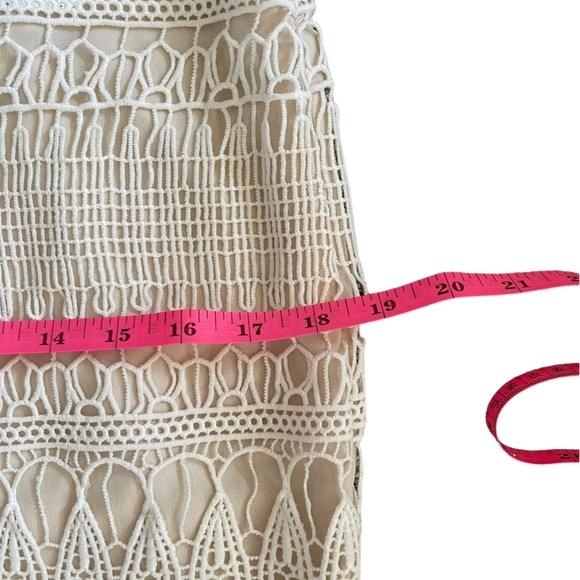 Champagne and Strawberry - Crotchet Dress - Picture 10 of 11